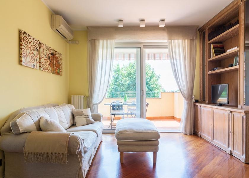 Lombardy Arese Living Area