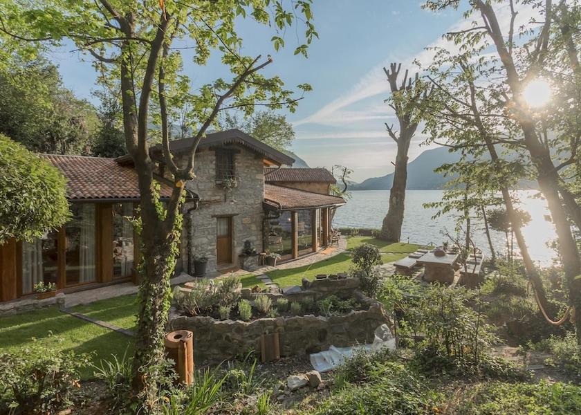 Lombardy Faggeto Lario Room