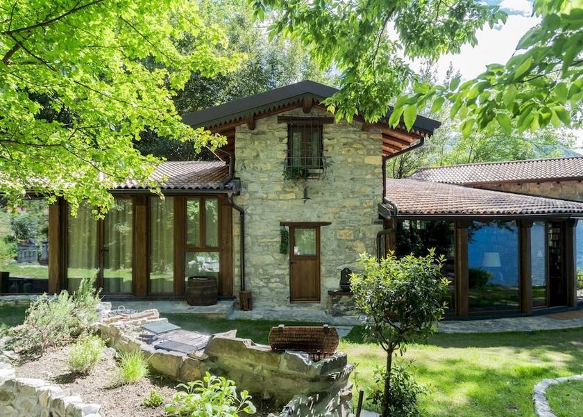 Lombardy Faggeto Lario Room