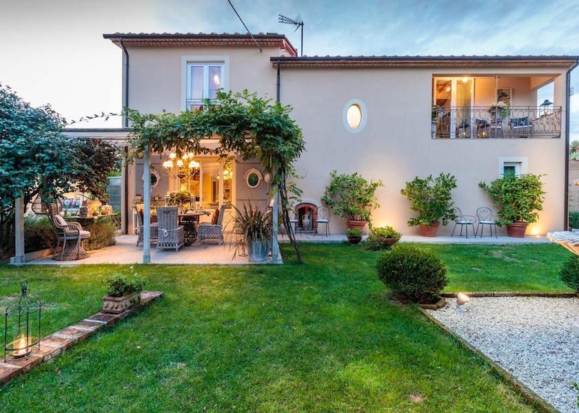 Tuscany Montecarlo Room