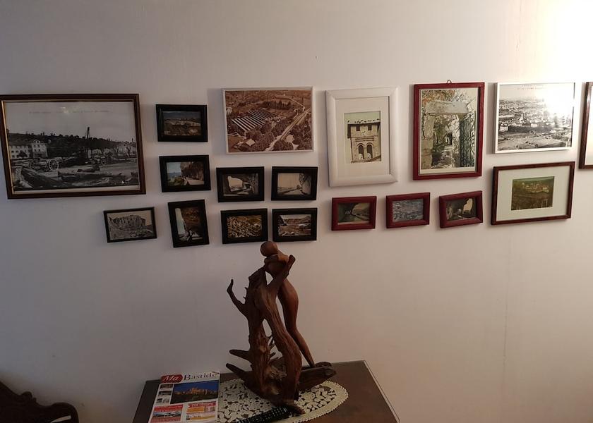 Auvergne-Rhone-Alpes Ruoms Interior Entrance