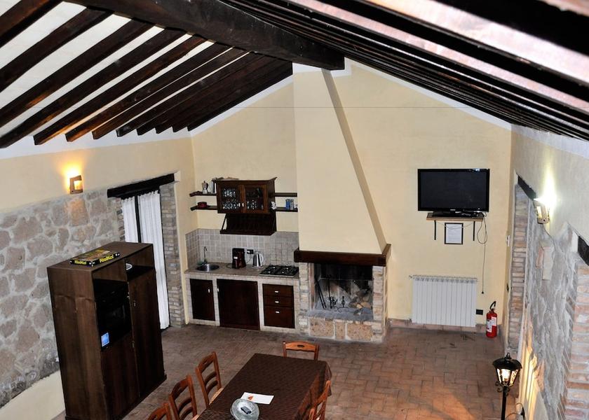 Lazio Tarano In-Room Dining