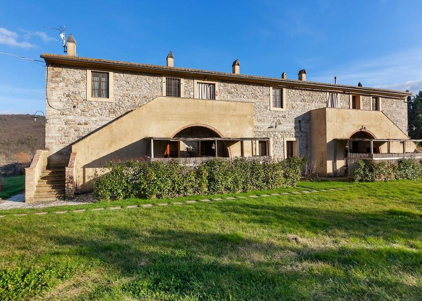 Tuscany Chianni Exterior Detail
