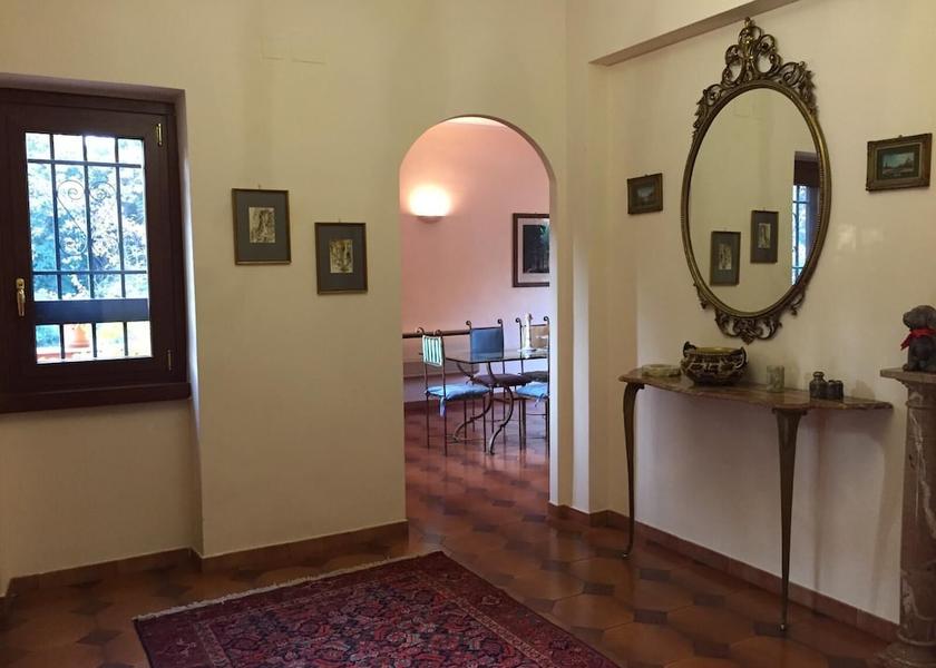 Lazio Formello Interior Entrance