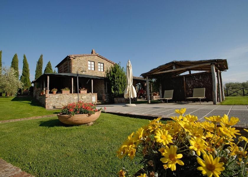 Tuscany Bucine Exterior Detail