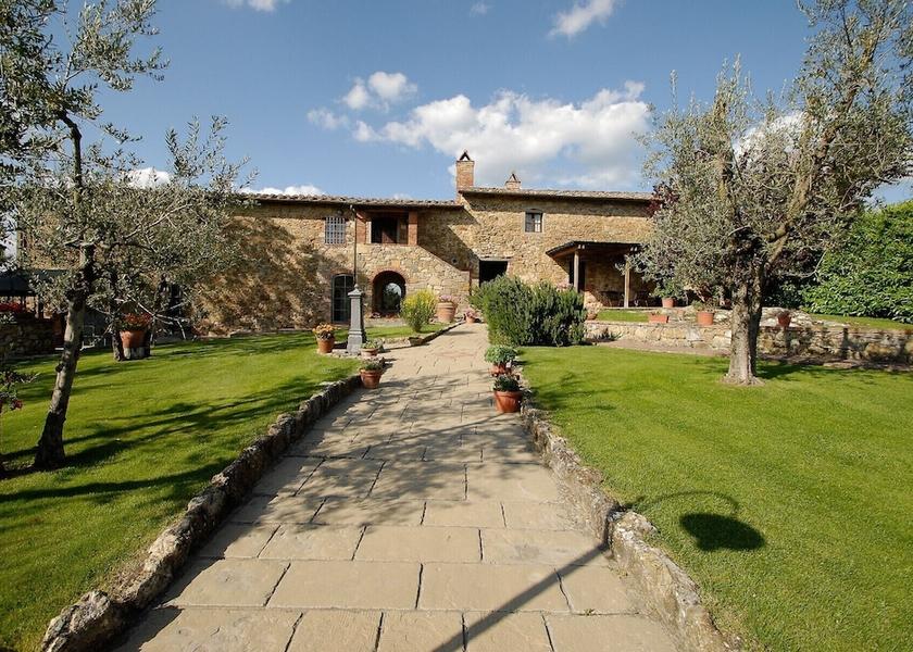 Tuscany Bucine Exterior Detail