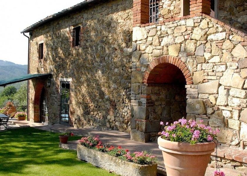 Tuscany Bucine Exterior Detail