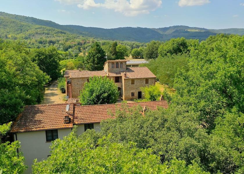 Tuscany Bucine Exterior Detail