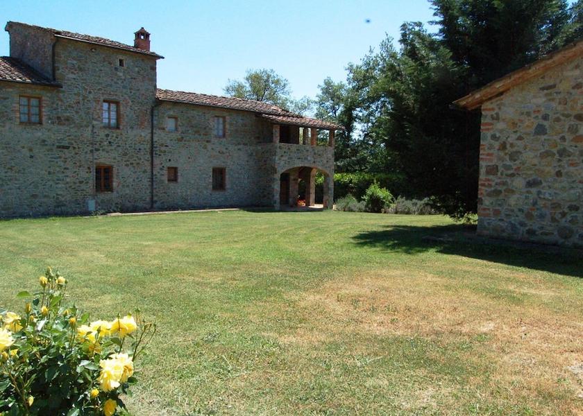 Tuscany Bucine Exterior Detail