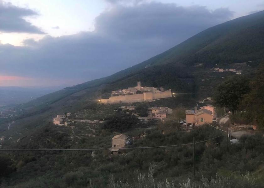 Umbria Campello sul Clitunno Exterior Detail