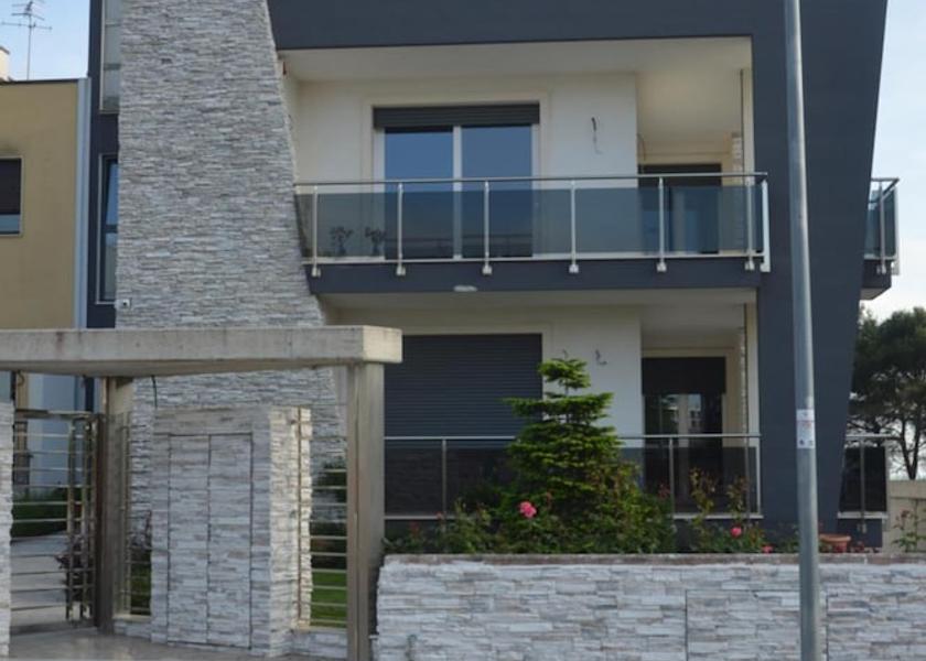 Puglia Altamura Exterior Detail