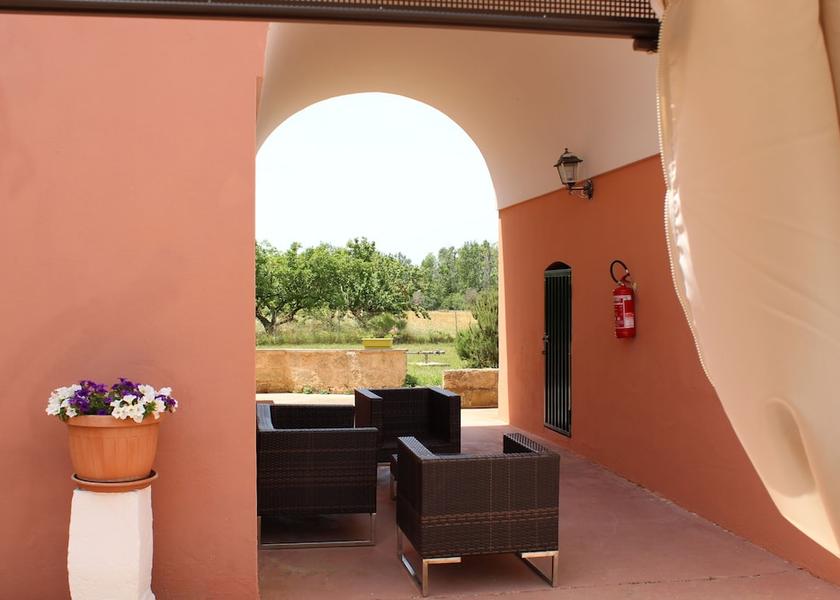 Puglia Sannicola Interior Entrance