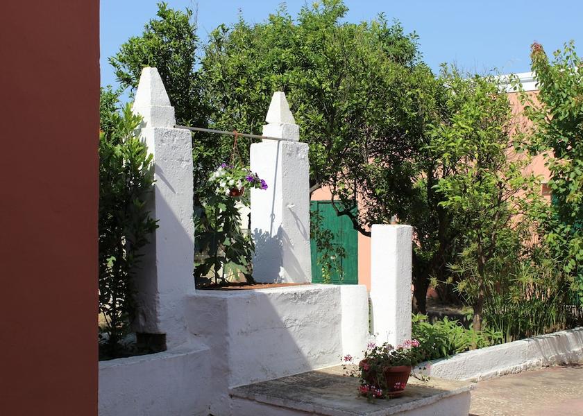 Puglia Sannicola Exterior Detail