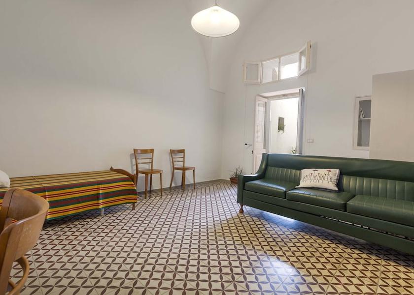 Puglia Sannicola Interior Entrance