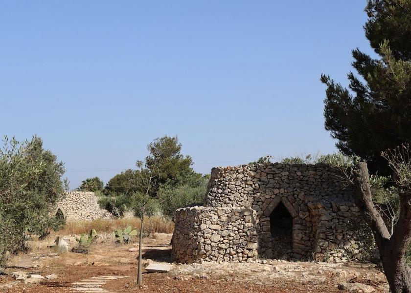Puglia Sannicola Exterior Detail