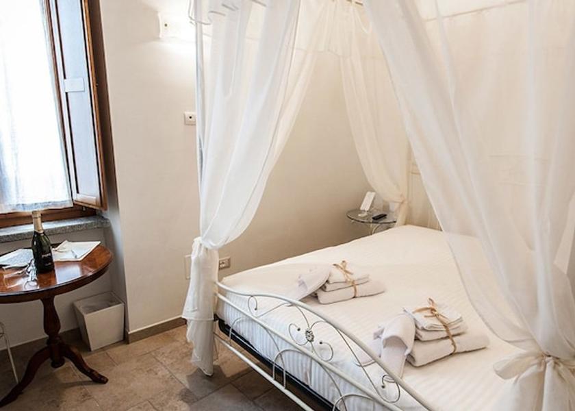 Puglia Bovino Room