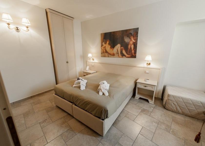 Puglia Bovino Room