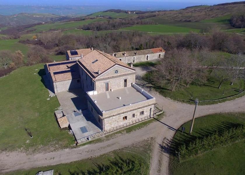 Puglia Bovino Exterior Detail