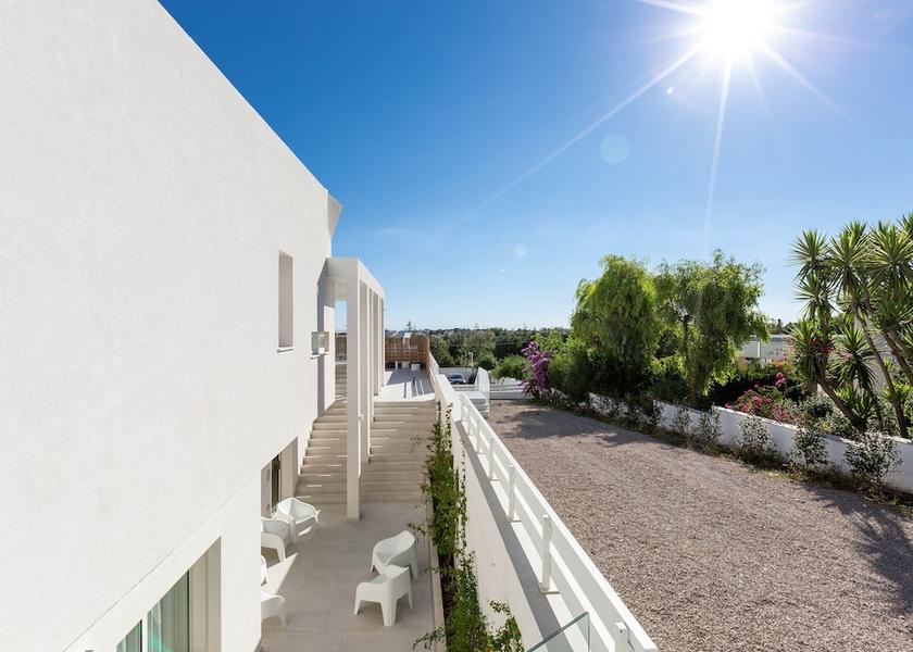 Puglia Matino Exterior Detail