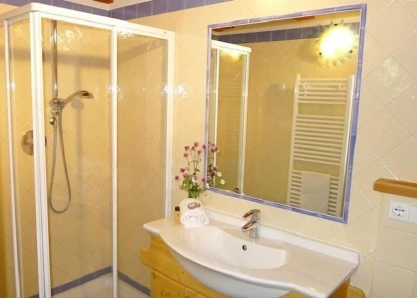 Trentino-Alto Adige Rabbi Bathroom