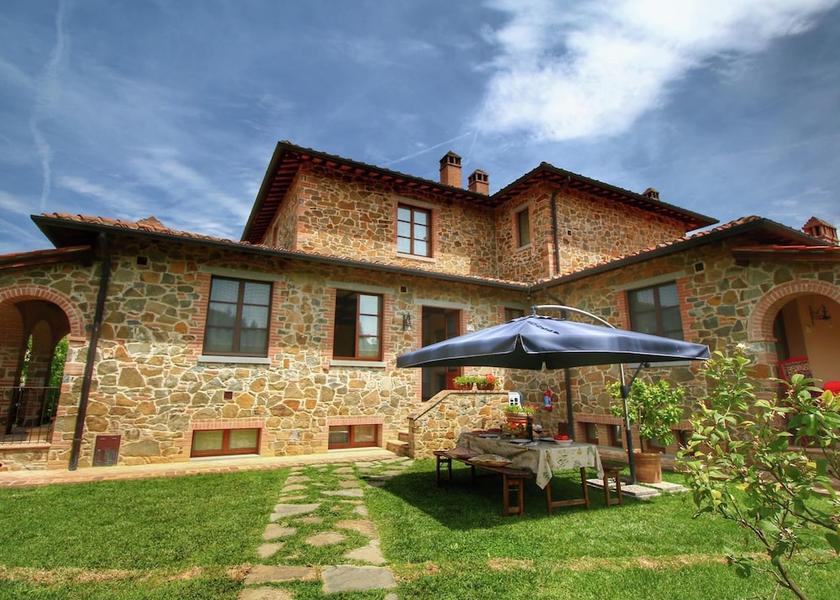 Tuscany Lucignano Exterior Detail