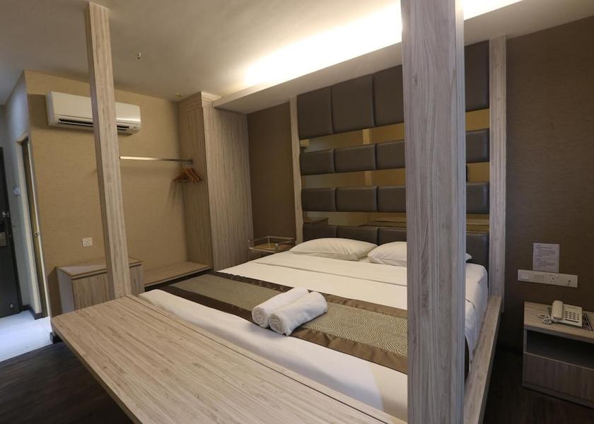 Johor Kota Tinggi Room