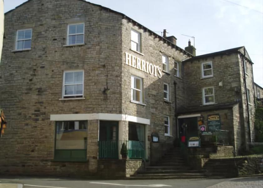 England Hawes Facade