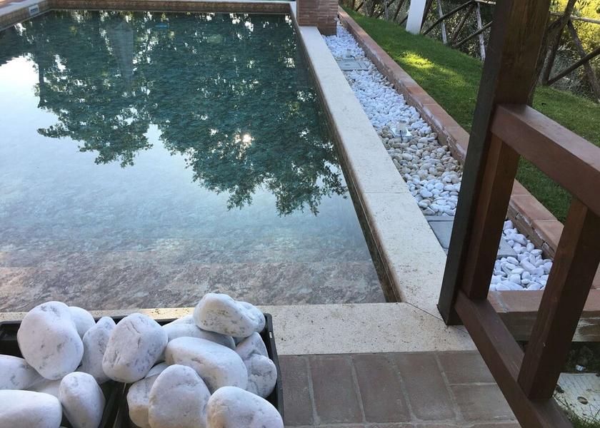Umbria Valtopina Pool