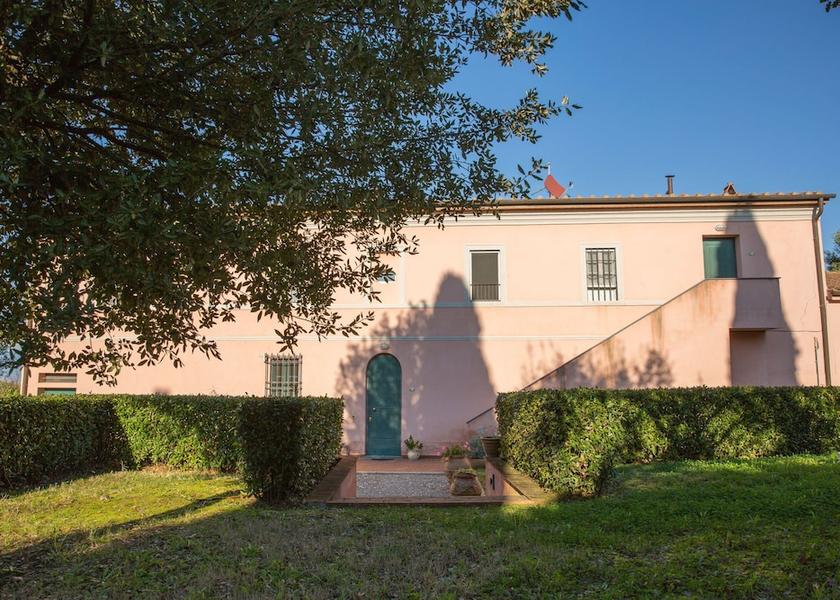 Tuscany Fauglia Exterior Detail