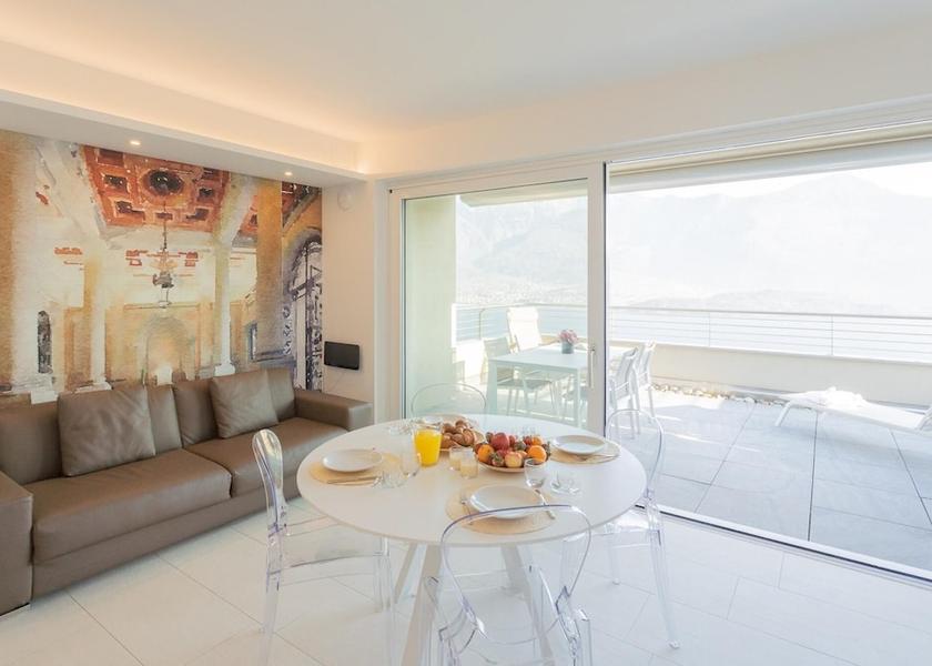 Lombardy Vercana Room