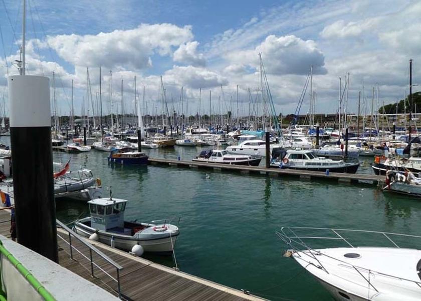 England Gosport Lake