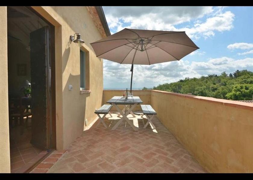 Tuscany Trequanda Exterior Detail