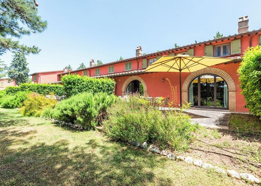Tuscany Trequanda Exterior Detail
