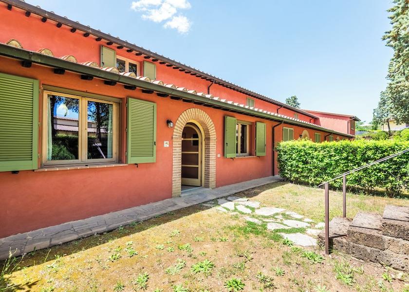 Tuscany Trequanda Exterior Detail
