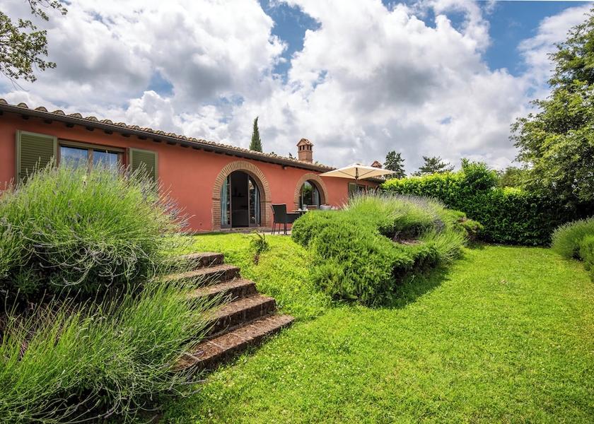 Tuscany Trequanda Exterior Detail