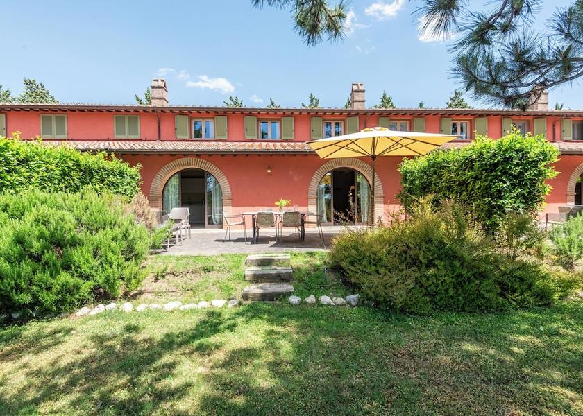 Tuscany Trequanda Exterior Detail
