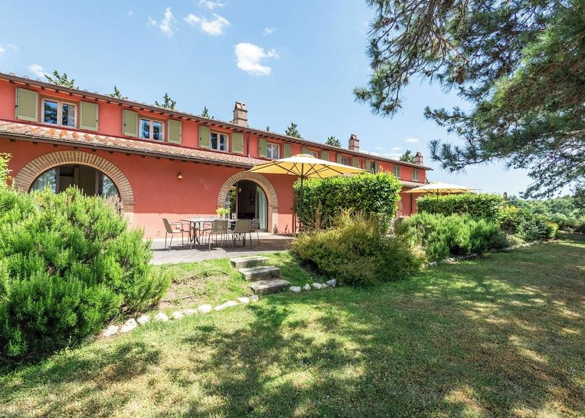 Tuscany Trequanda Exterior Detail
