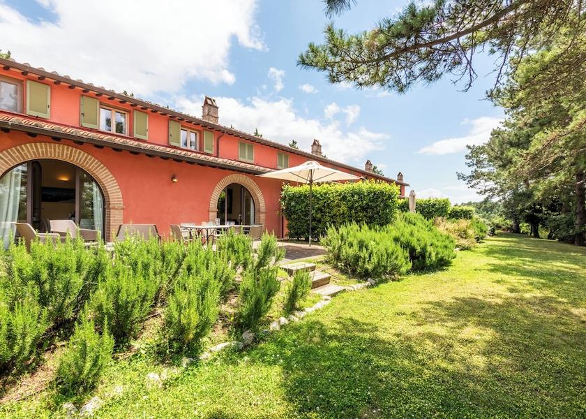 Tuscany Trequanda Exterior Detail