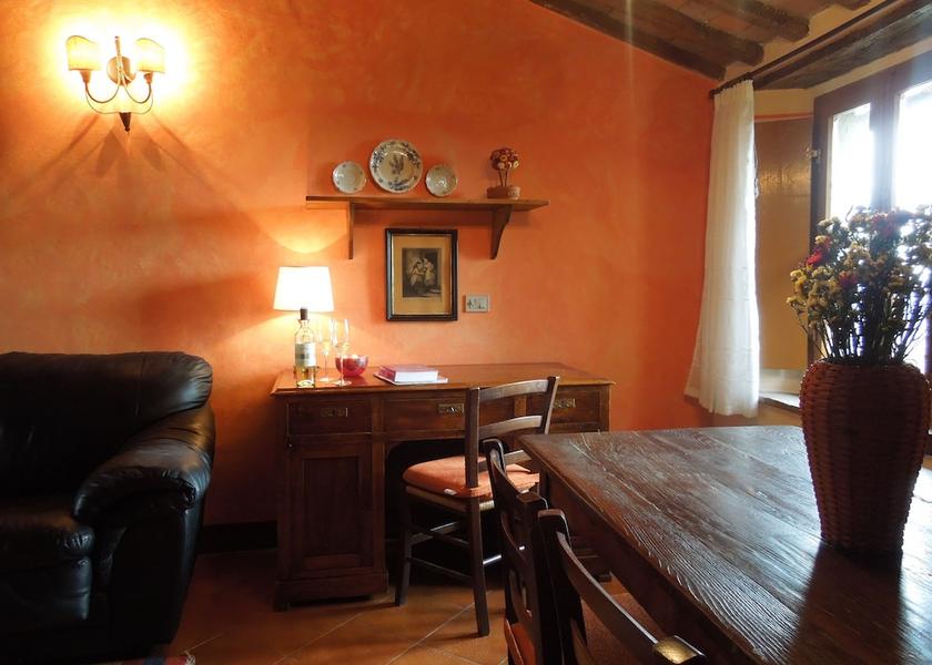 Tuscany Trequanda Interior Entrance
