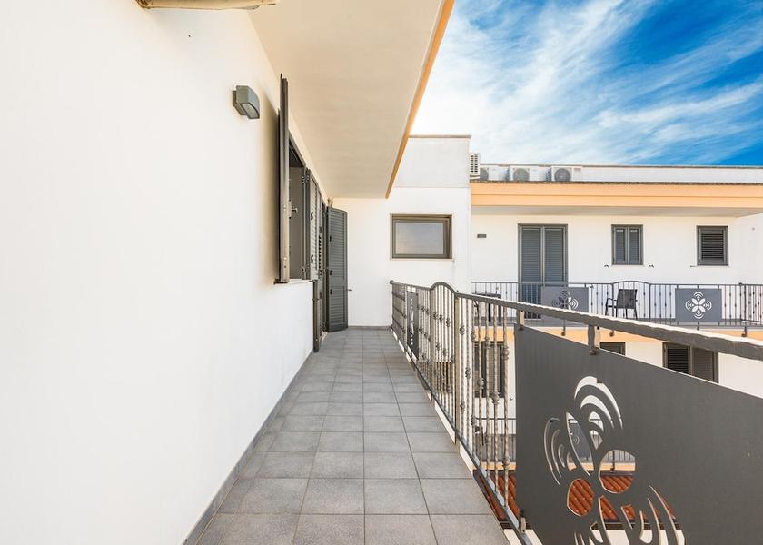 Puglia Leverano Exterior Detail