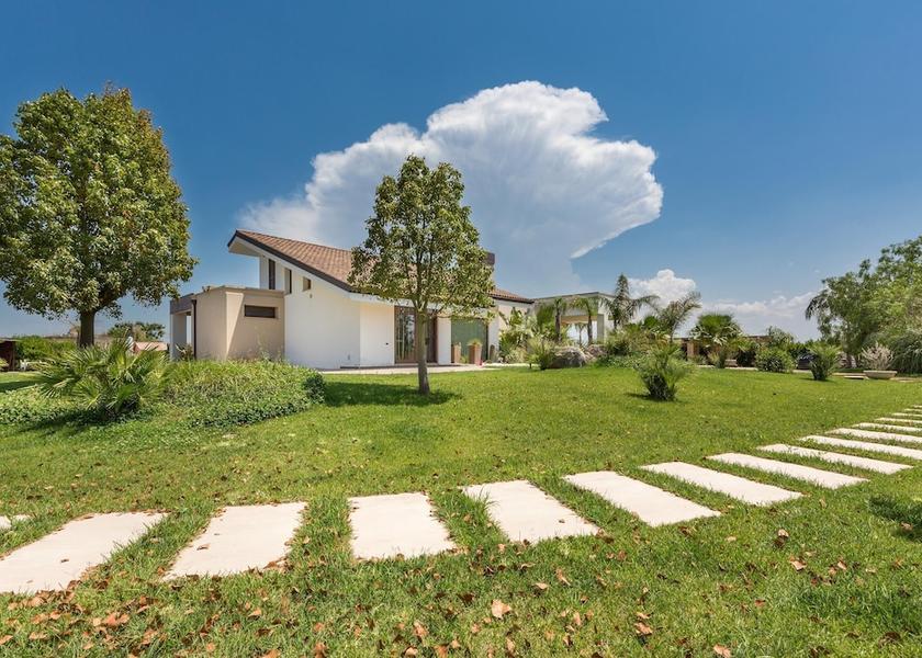 Puglia Leverano Garden
