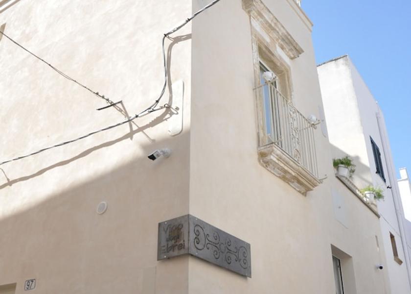 Puglia Leverano Exterior Detail