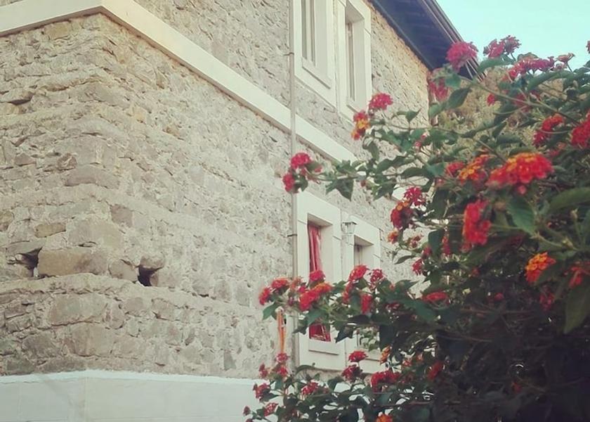 Sicily Gaggi Exterior Detail