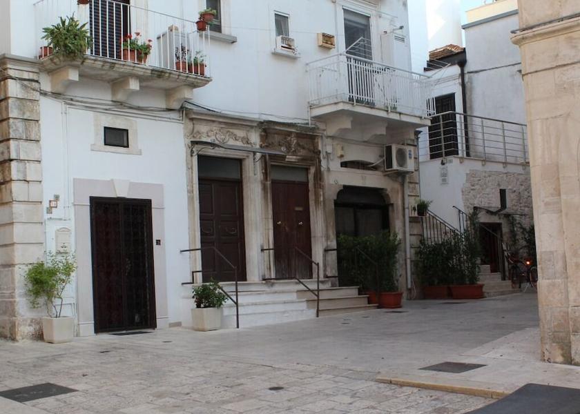 Puglia Santeramo in Colle Exterior Detail