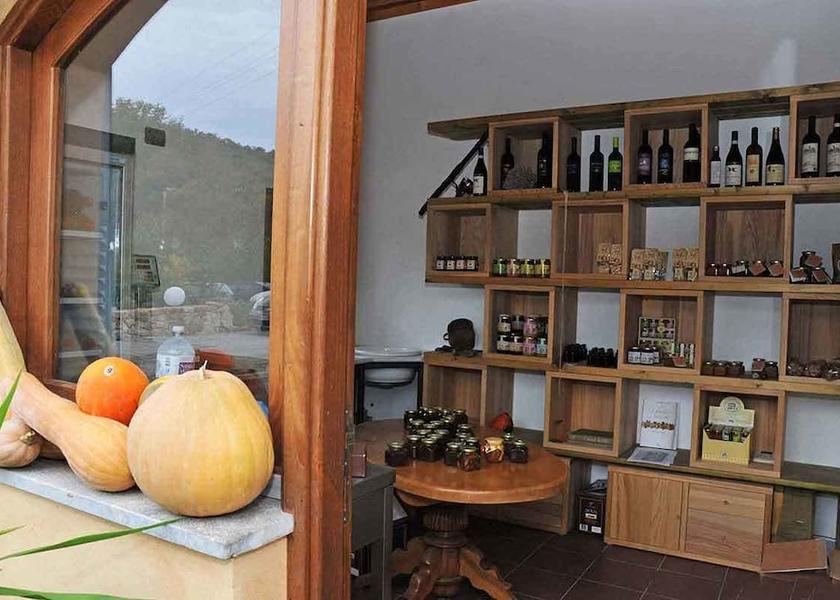 Sicily Pollina Gift Shop