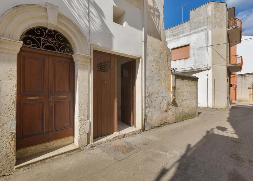 Puglia Galatone Exterior Detail