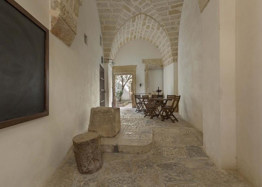 Puglia Galatone Interior Entrance
