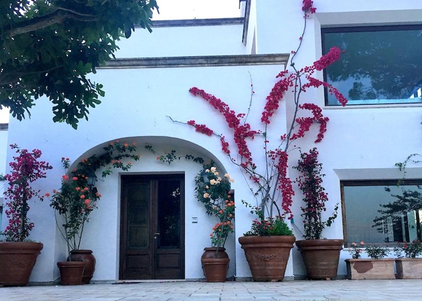 Puglia Galatone Entrance