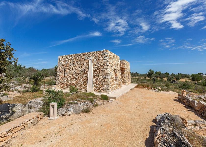 Puglia Galatone Exterior Detail