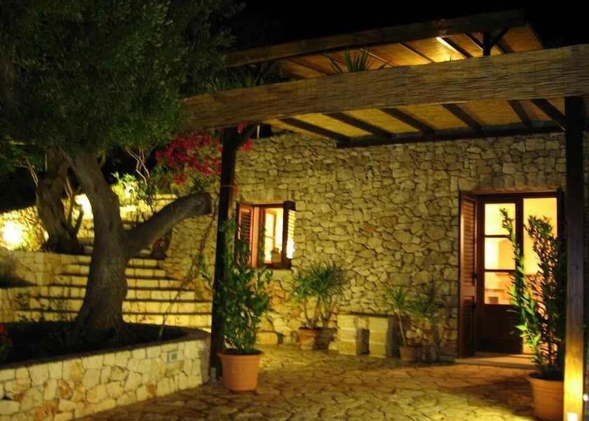 Puglia Corsano Exterior Detail